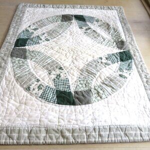 Hand Quilted Patchwork Pillow Sham Green White Wedding Ring Design Cotton Fabric